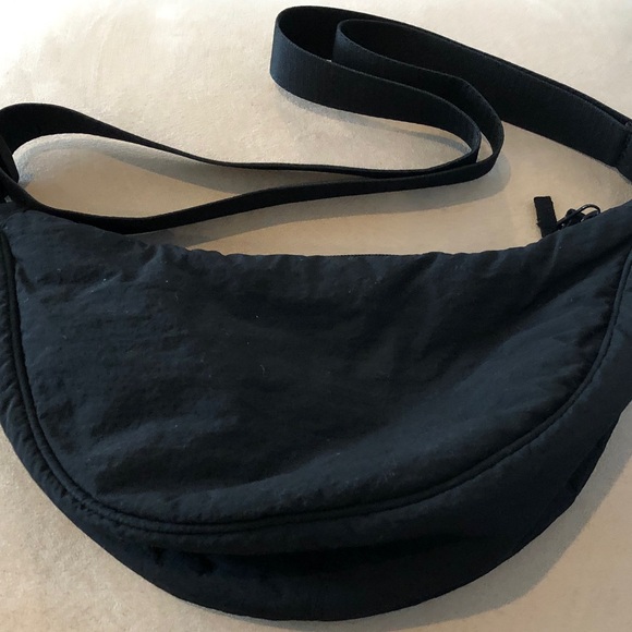 Uniqlo Handbags - Uniqlo Black Crossbody Bag